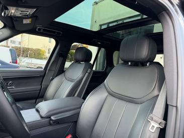 Land Rover Range Rover D350 — photo 8