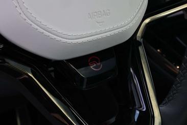 Land Rover Range Rover Sport SV — photo 22