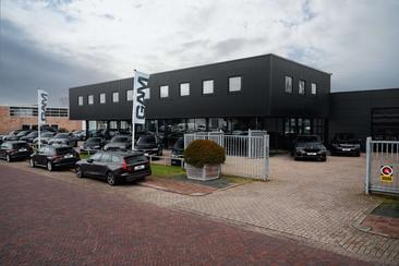 Land Rover Defender 130 D300 MHEV — photo 29