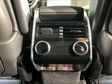 Land Rover Range Rover D350 — photo 17