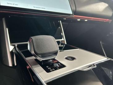 Land Rover Range Rover D350 — photo 20