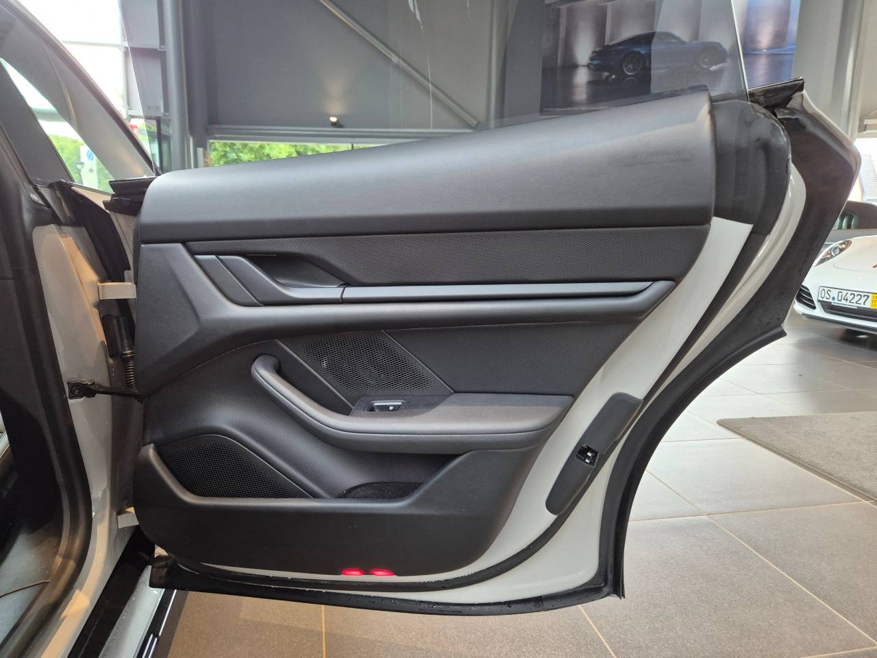 Porsche Taycan 4 Cross Turismo - 2023 - Joinsteer - #38