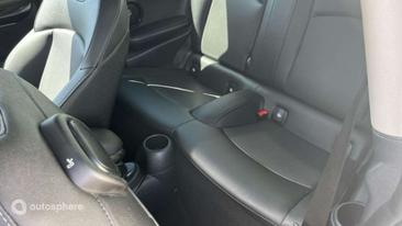 Mini 3 Portes Berline Cooper SE — photo 13