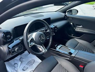 Mercedes Classe A Berline 200 D — photo 11