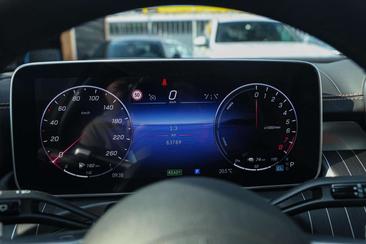Mercedes Classe C Berline 300 E — photo 11