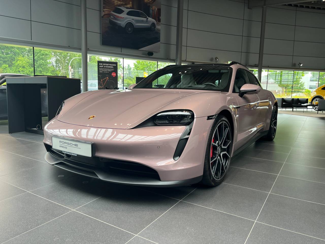 Porsche Taycan 4S Sport Turismo - 2024 - Joinsteer - #1