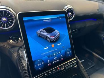 Mercedes SL Cabriolet 63 4MATIC+ — photo 16