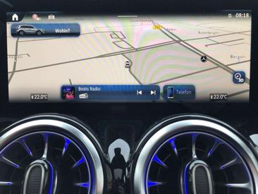 Mercedes GLB 200d — photo 12