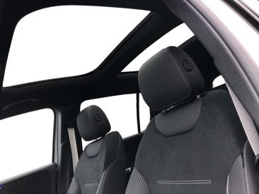 Mercedes GLB 200d — photo 14
