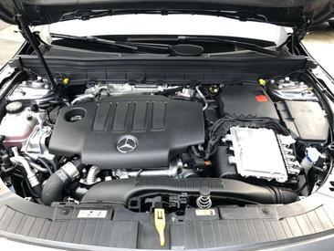 Mercedes GLB 200d — photo 17