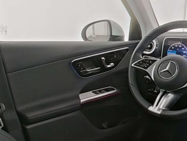 Mercedes GLC 200 4MATIC — photo 6