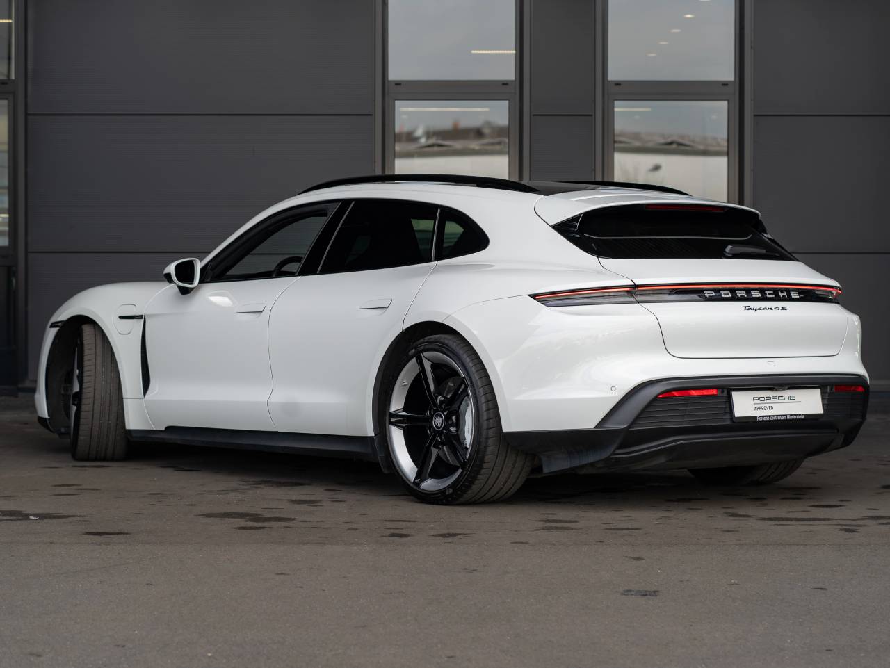 Porsche Taycan 4S Sport Turismo - 2023 - Joinsteer - #3