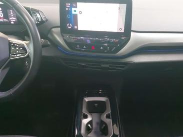 Volkswagen ID.4 Pro — photo 13