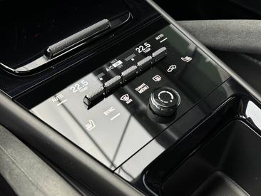Porsche Cayenne III Turbo E-Hybrid — photo 16