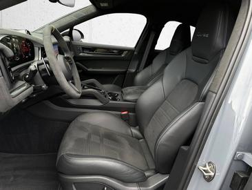 Porsche Cayenne III Turbo E-Hybrid — photo 17