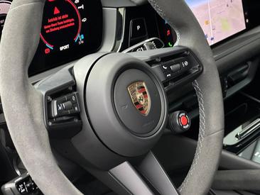 Porsche Cayenne III Turbo E-Hybrid — photo 21