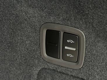 Porsche Cayenne III Turbo E-Hybrid — photo 27