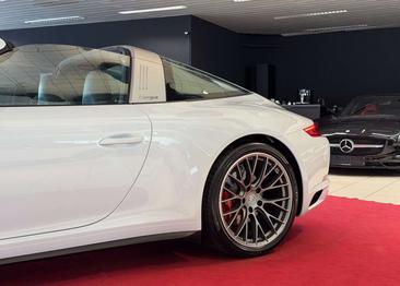 Porsche 911 Targa Targa 4S — photo 6