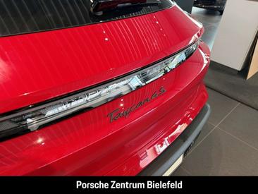 Porsche Taycan Cross Turismo 4S — photo 13