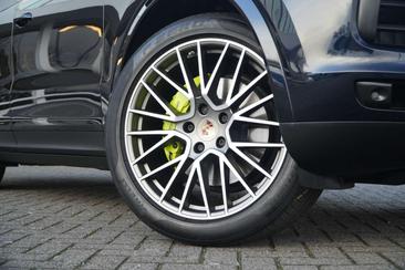 Porsche Cayenne III E-Hybrid — photo 5