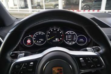 Porsche Cayenne III E-Hybrid — photo 9
