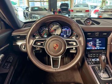 Porsche 911 Targa Targa 4S — photo 26