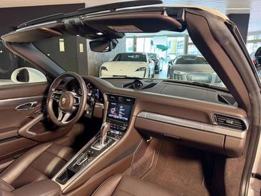 Porsche 911 Targa Targa 4S — photo 31