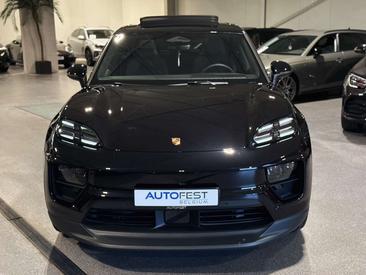 Porsche Macan Electric — photo 34