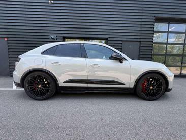 Porsche Macan GTS Electric — photo 3