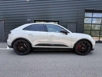 Porsche Macan GTS Electric