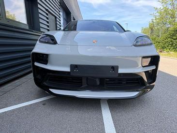 Porsche Macan GTS Electric — photo 8