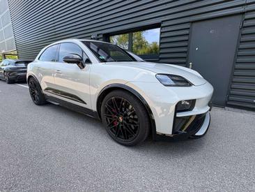 Porsche Macan GTS Electric — photo 9