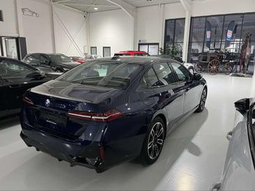 BMW Série 5 530e — photo 4