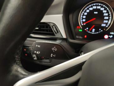 BMW X1 XDrive25e — photo 18
