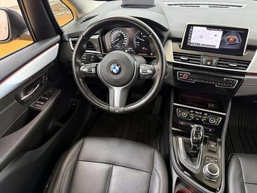 BMW Série 2 220d — photo 4