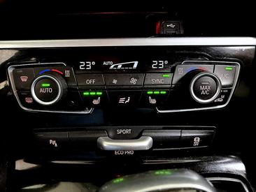 BMW Série 2 220d — photo 13
