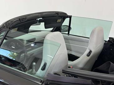 Porsche 911 Carrera 4S — photo 31