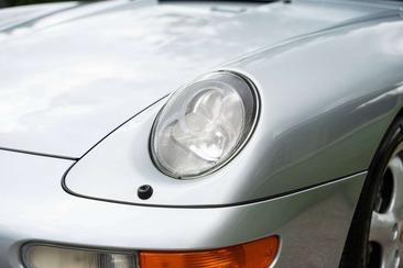 Porsche 993 Carrera 2 — photo 11
