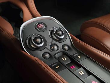 McLaren 570S — photo 13