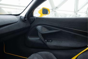 McLaren 720S Spider — photo 25