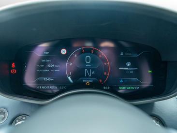 McLaren GT — photo 23