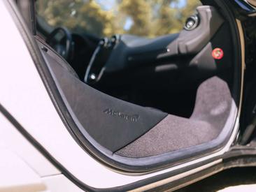 McLaren GT — photo 34