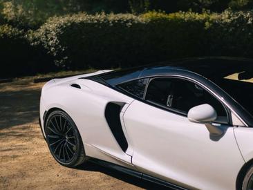 McLaren GT — photo 39