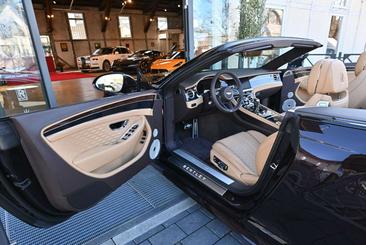 Bentley Continental GTC Cabriolet Speed — photo 3