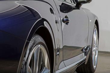 Bentley Continental GT V8 — photo 9