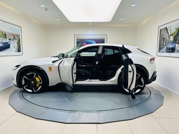 Ferrari Purosangue — photo 11