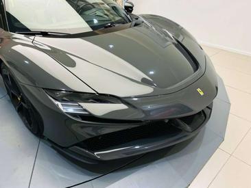 Ferrari SF90 Spider — photo 11