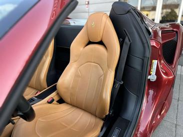 Ferrari F8 Spider — photo 9