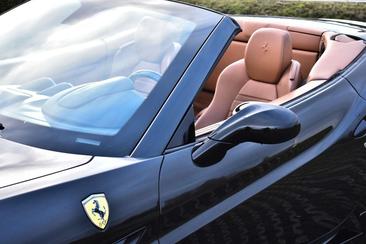 Ferrari California — photo 4