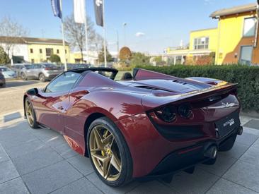 Ferrari F8 Spider — photo 26